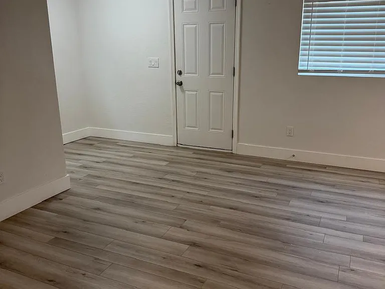 2301 N 27th St #3 — Photo 1