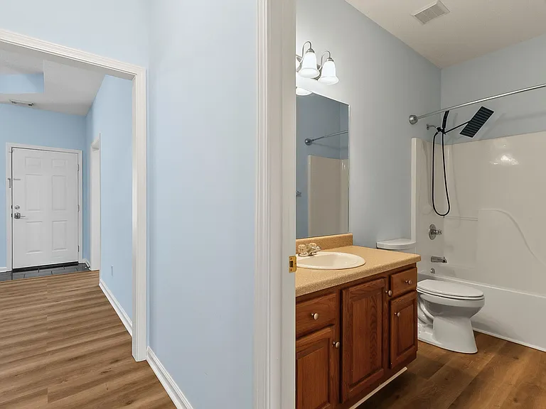 6402 Covington Villas Dr — Photo 17