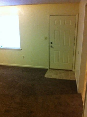 1st image of 28 Stoneybrook Ln
