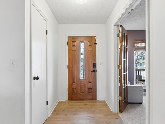 2nd image of 2029 Port Royal Dr