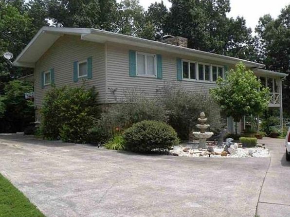 364 Raintree Dr