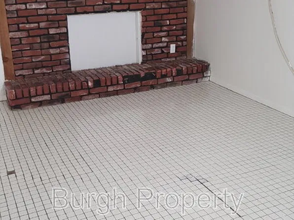 534 Fallowfield Ave #1, Charleroi, PA 15022