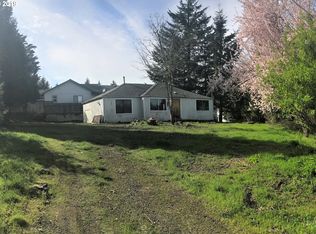 484 S 70th St, Springfield, OR 97478