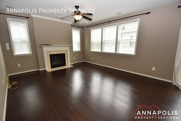 402 Saint Martins Choice Ln — Photo 7
