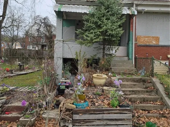 7245 Kedron St, Pittsburgh, PA 15208