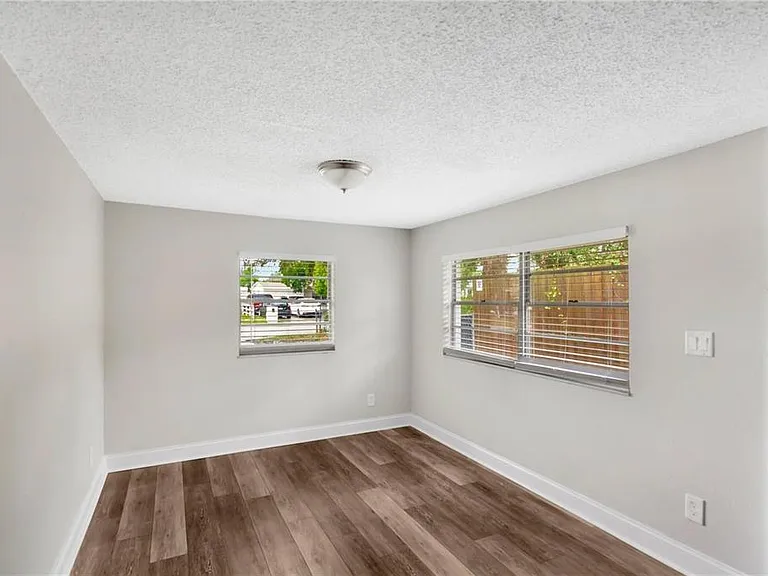 4105 W Mango Ave — Photo 16