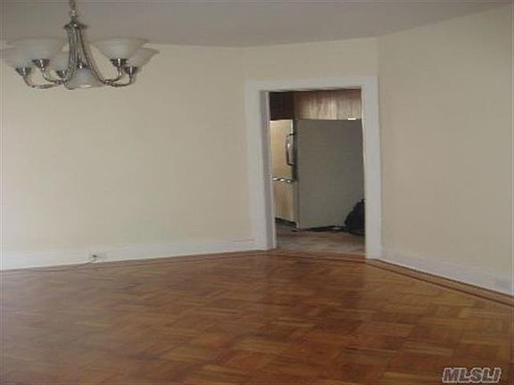 3rd image of 12204 Hillside Ave