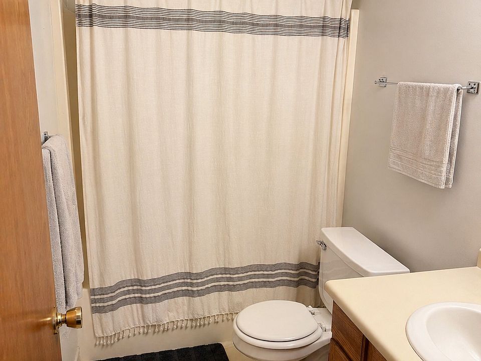 2nd image of 2126 Union Rd #1
