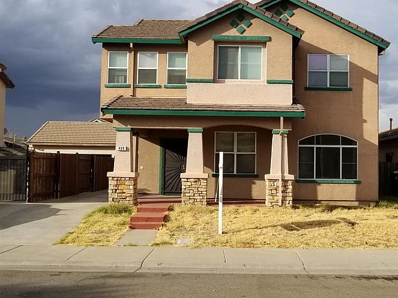 2nd image of 439 Vista Nuevo Ave