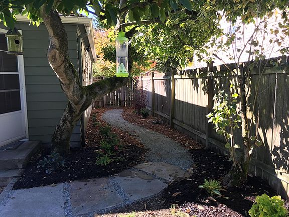 Professionally landscaped yard - fully fenced