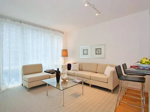 330 West 39th Street image 1 of 8