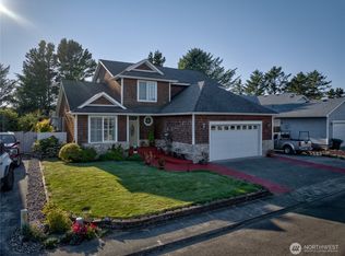 2611 Sea Crest Ave, Long Beach, WA