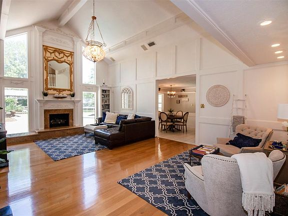 5th image of 2317 Peyton Pl