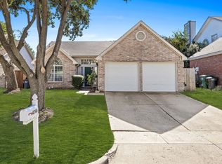 4748 Bracken Dr, Fort Worth, TX 76137