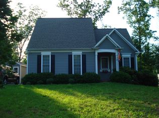 316 Starcrest Rd, Charlottesville, VA 22902