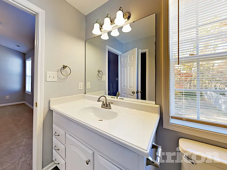 3014 Great Falls Dr — Photo 9