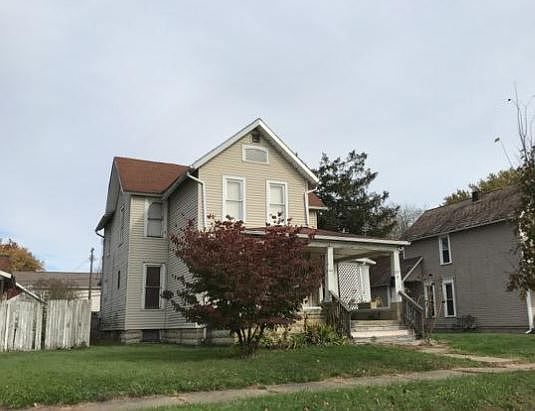 2nd image of 727 N Tuscarawas Ave