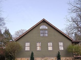 631 Maple Lake Rd, Bridgeport, WV 26330