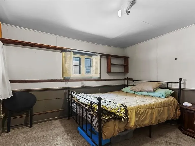 110 S Harris St — Photo 10