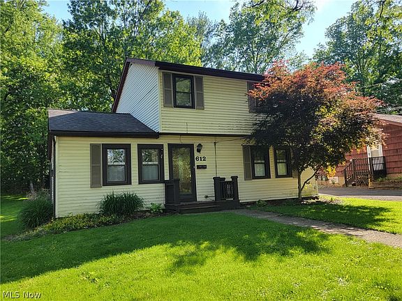 2nd image of 612 Cuyahoga St