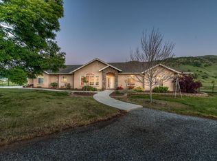 20431 Thermal Rd, Sanger, CA 93657