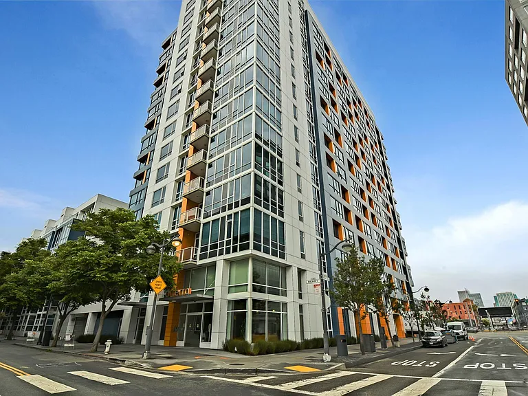 300 Berry St #806 — Photo 29