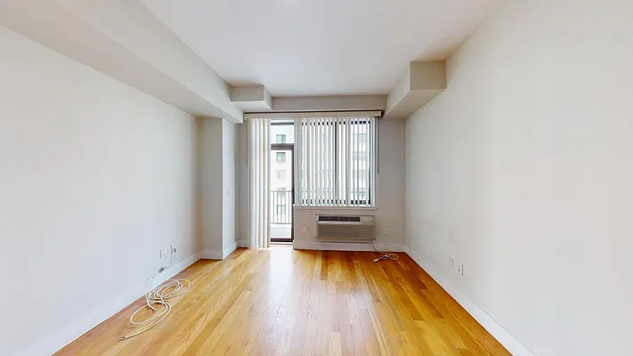 Rented by Bond New York | media 19