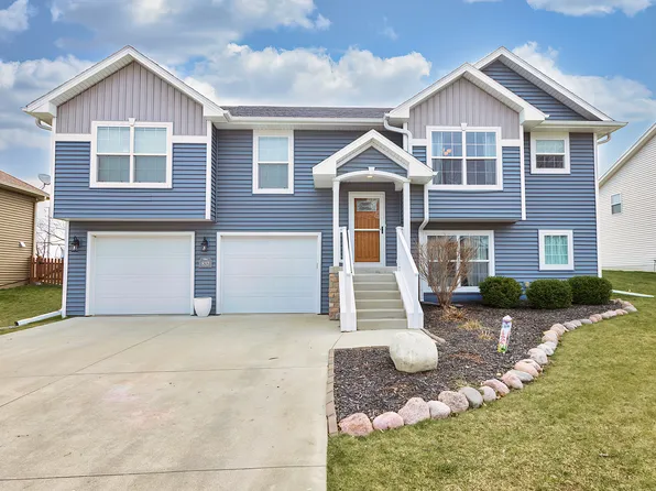 837 Cumberland Trl, Lake Geneva, WI 53147