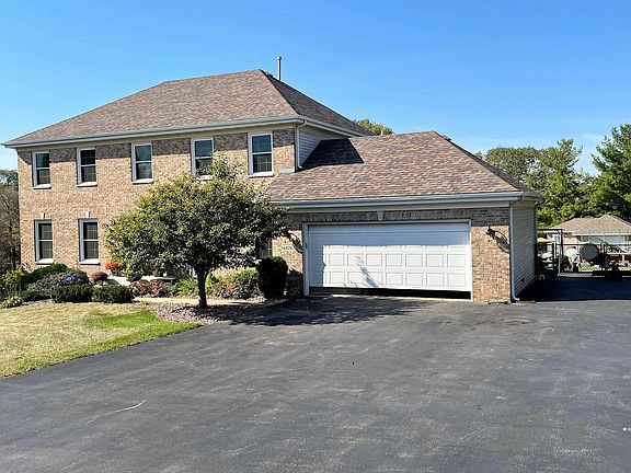 2nd image of 14876 Dereck Dr