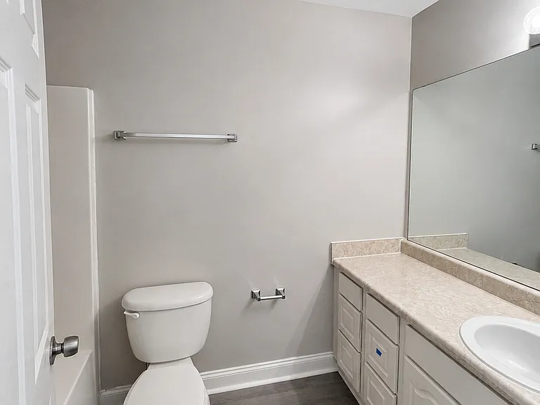 1240 Pinedale Cir NW — Photo 6