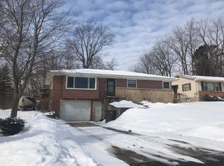 2731 Frederick Ave NW, Grand Rapids, MI 49544