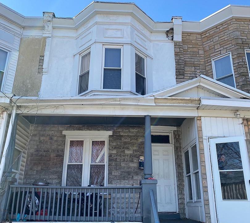 1st image of 1236 E 22nd St