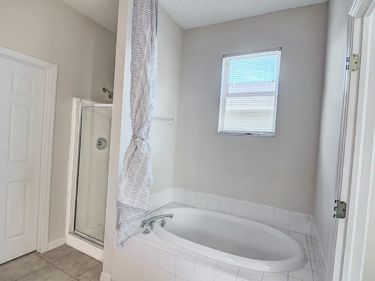 7238 Bellingham Oaks Blvd — Photo 15