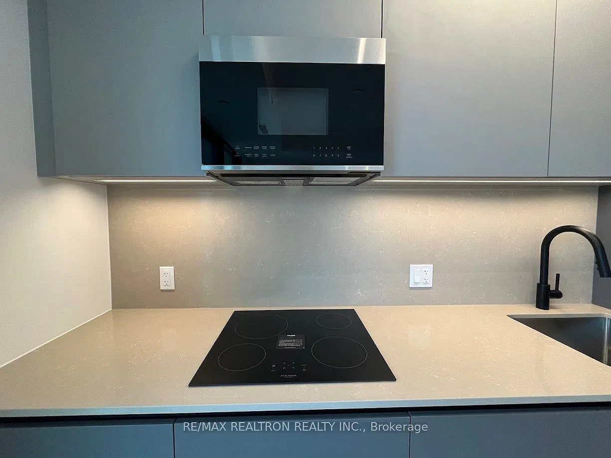 The Goode Condos — Photo 3