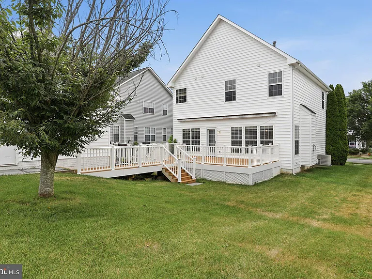 341 Bullskin St — Photo 36