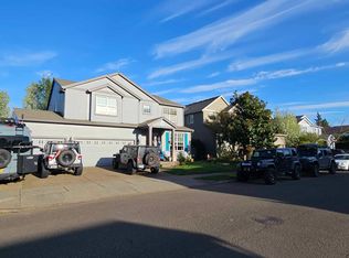 1974 N Laurelwood St, Canby, OR 97013