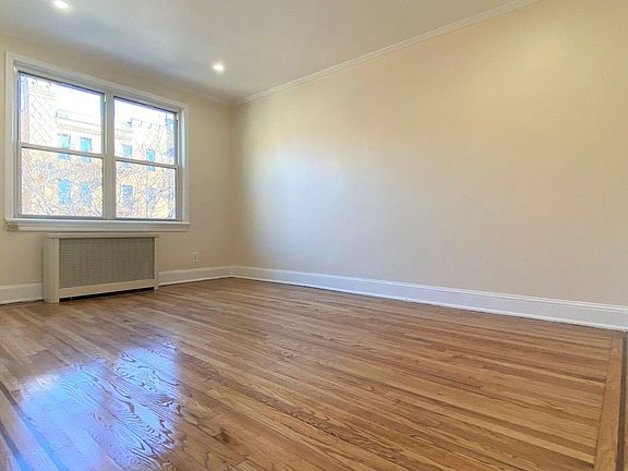 3rd image of 35-24 29th St #2