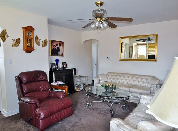 4th image of 8506 S Jeffery Blvd