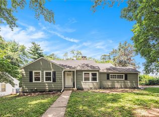 4302 W 77th Ter, Prairie Village, KS 66208