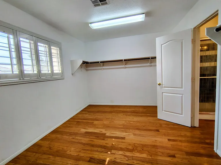 267 Daisy Gold Ct — Photo 15