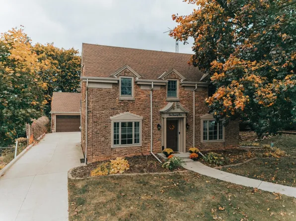 1021 Lincoln BOULEVARD, Manitowoc, WI 54220
