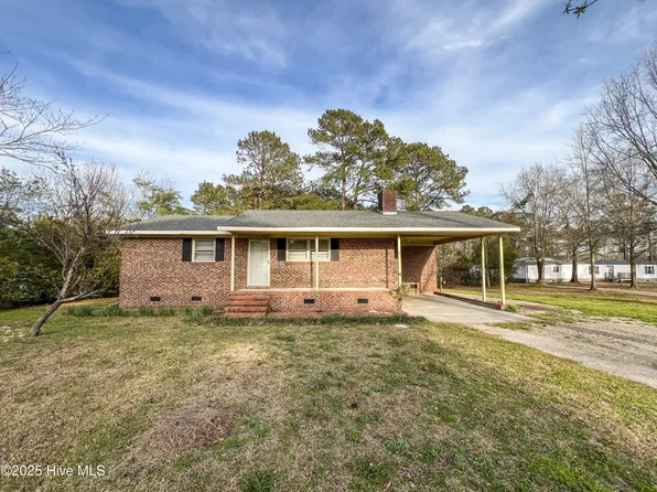 5980 Us Highway 117 S, Burgaw, NC 28425