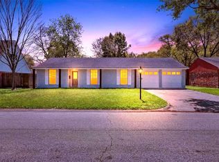 9611 Highmeadow Dr, Houston, TX 77063