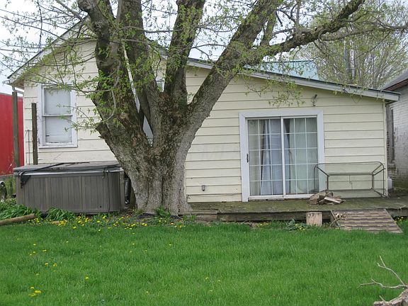 4th image of 156 N Sugar St
