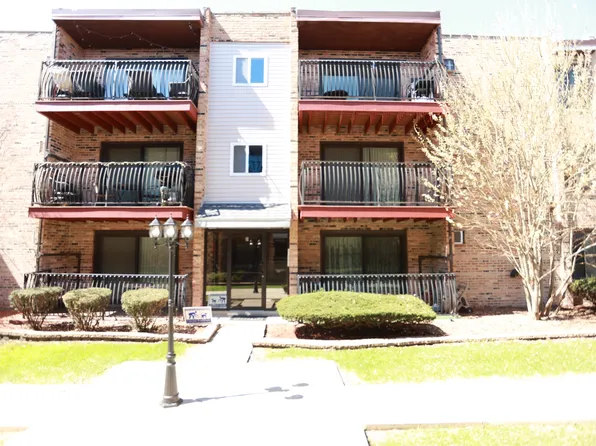 4550 W 57th St APT 3D2, Chicago, IL 60629