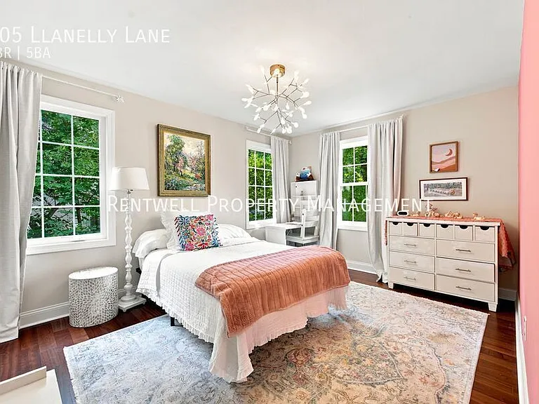 805 Llanelly Ln — Photo 21