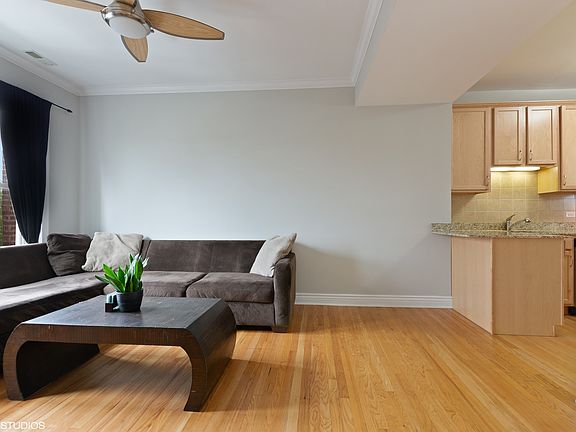 5th image of 2003 W Warner Ave Unit 3