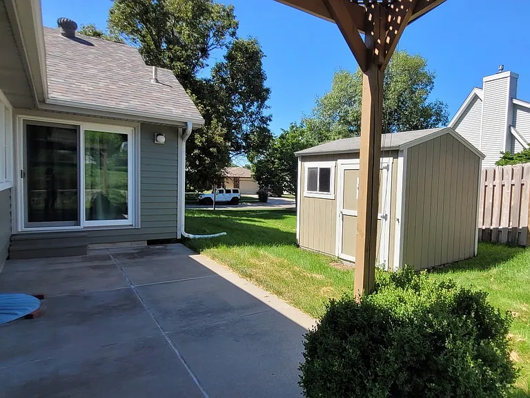 8110 Lowell Ave — Photo 4