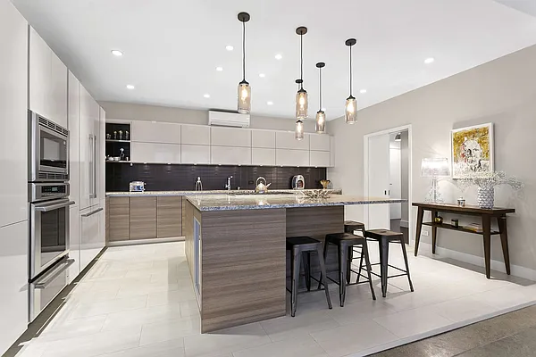 Sold by Compass | media 2