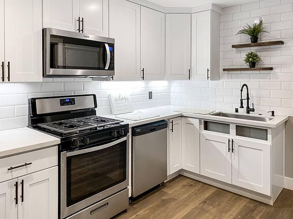 2nd image of 1459 E San Fernando St #1